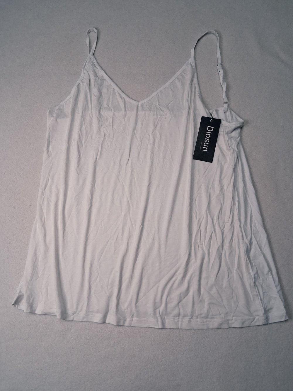 4/20$ Diosun White V‑Neck Adjustable Spaghetti Strap Cami